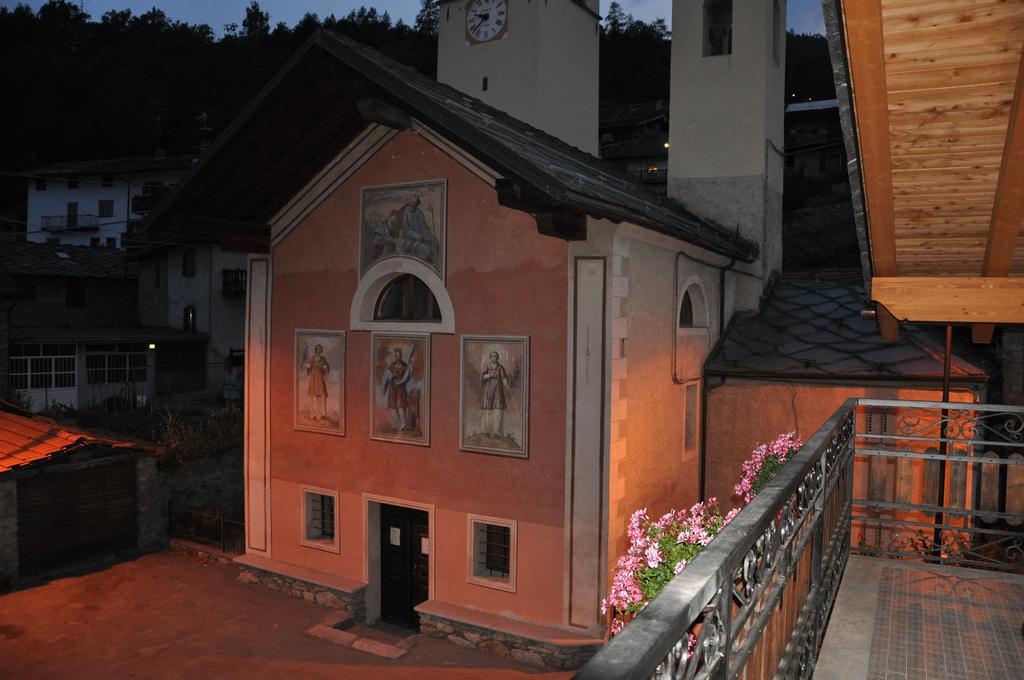 Le Foyer De La Ferme Aosta Exterior foto