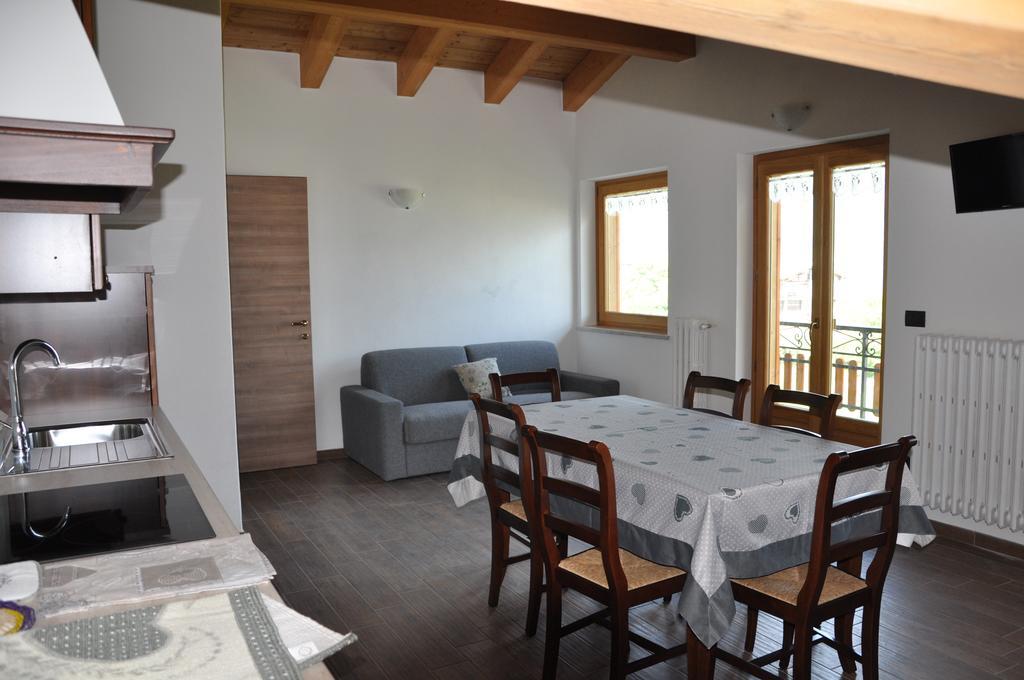 Le Foyer De La Ferme Aosta Quarto foto