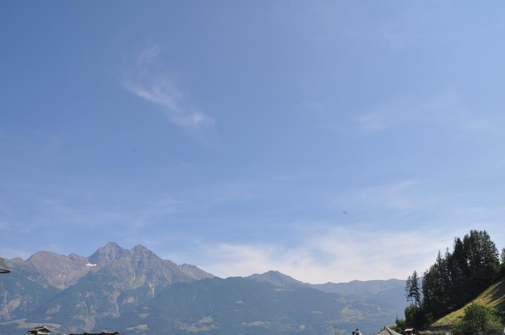 Le Foyer De La Ferme Aosta Exterior foto